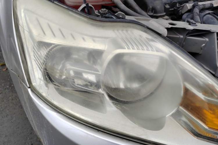 Used Ford Focus 2013 Sedan Classic 1.8L Automatic Base Model Right Front Headlight