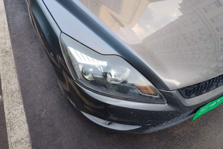 Used Ford Focus 2013 Hatchback Classic 1.8L Automatic Base Model Right Front Headlight