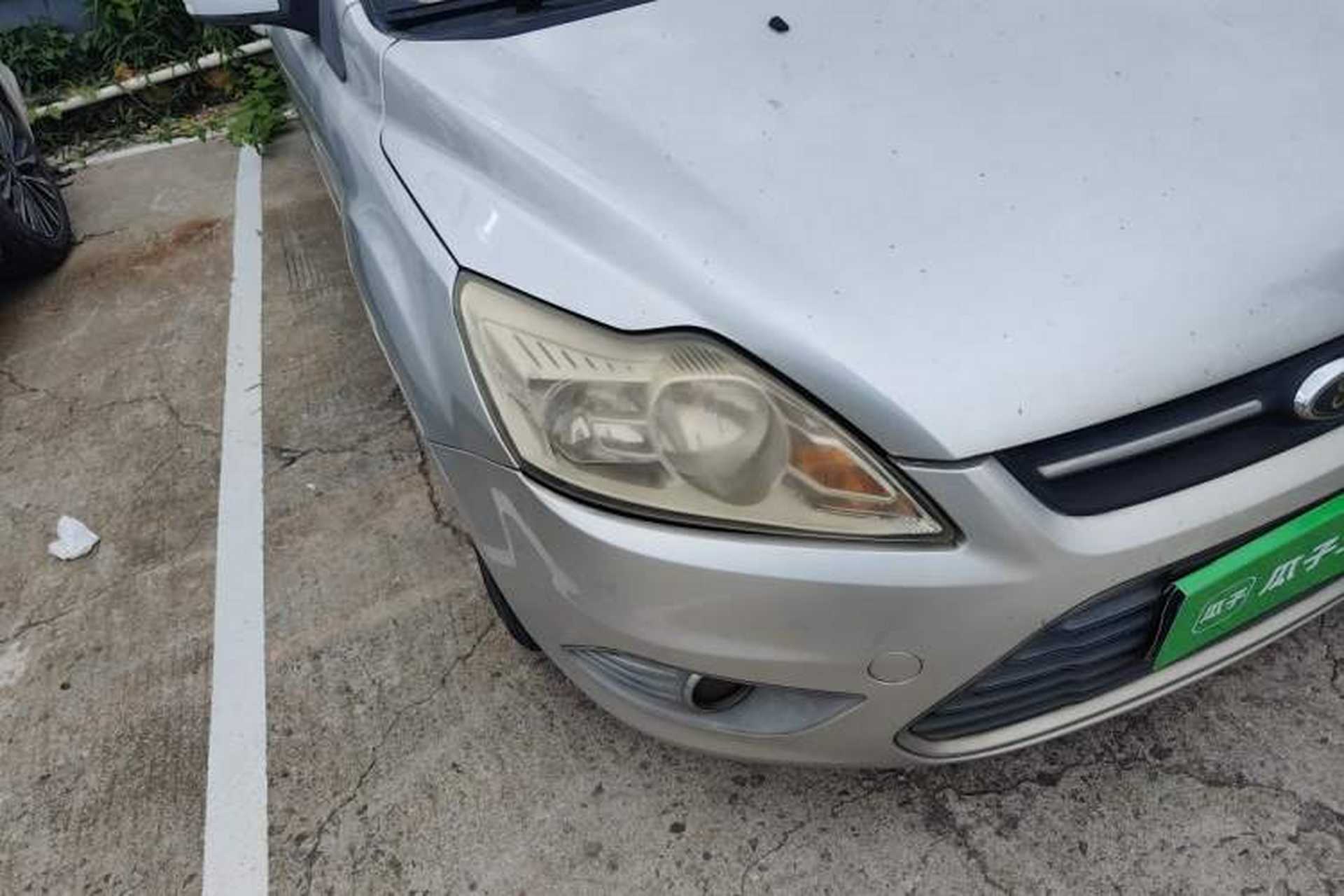 Used Ford Focus 2013 Sedan Classic 1.8L Manual Fashion Edition Right Front Headlight