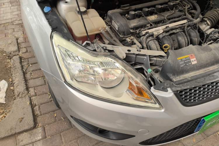 Used Ford Focus 2013 Hatchback Classic 1.8L Automatic Base Model Right Front Headlight