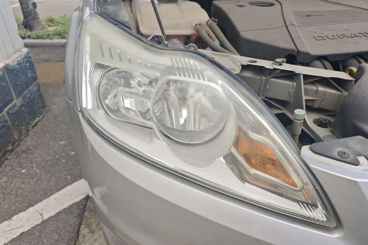Used Ford Focus 2013 Sedan Classic 1.8L Automatic Fashion Edition Right Front Headlight