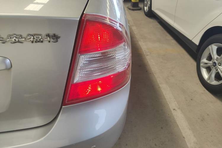 Used Ford Focus 2013 Sedan Classic 1.8L Automatic Base Model Right Rear Taillight