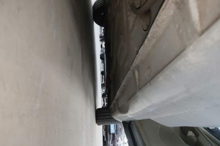 Used Ford Focus 2013 Sedan Classic 1.8L Manual Base Model Right Side Sill