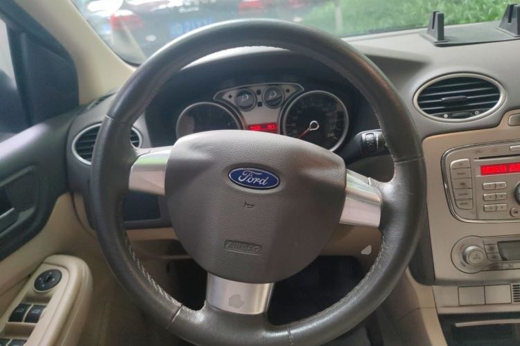 Used Ford Focus 2013 Hatchback Classic 1.8L Automatic Fashion Edition Steering Wheel