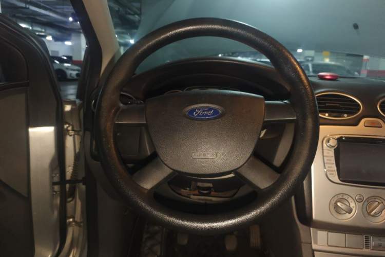 Used Ford Focus 2013 Hatchback Classic 1.8L Manual Base Model Steering Wheel