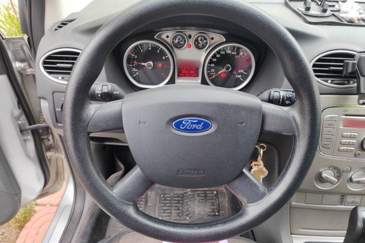 Used Ford Focus 2013 Hatchback Classic 1.8L Automatic Base Model Steering Wheel