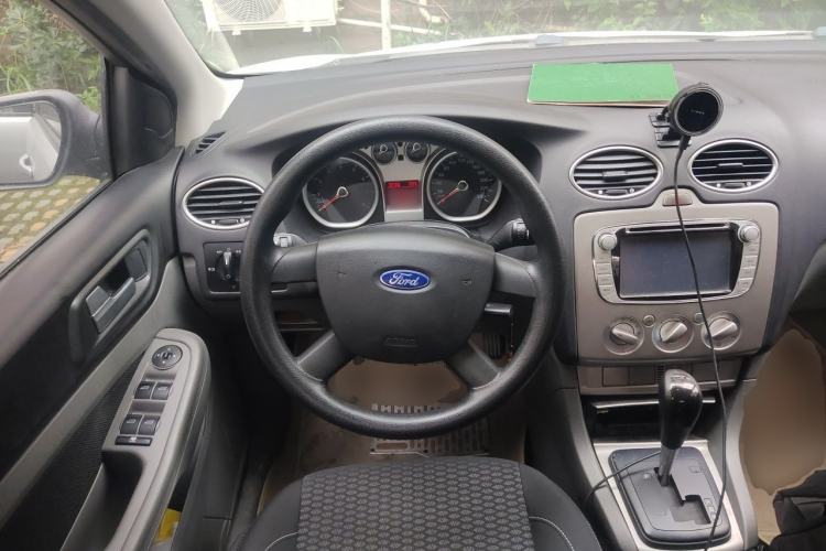 Used Ford Focus 2013 Hatchback Classic 1.8L Automatic Base Model Steering Wheel