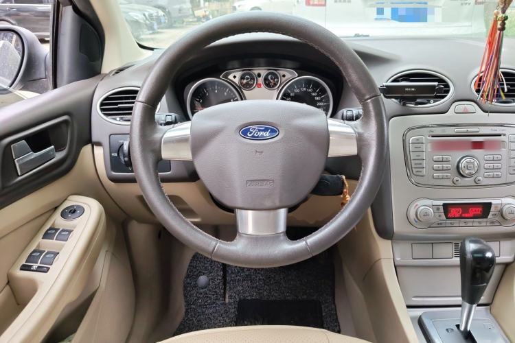 Used Ford Focus 2013 Hatchback Classic 1.8L Automatic Fashion Edition Steering Wheel