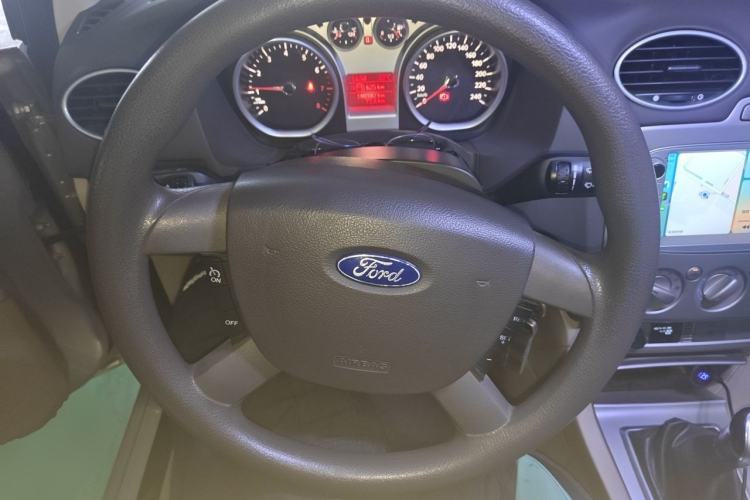 Used Ford Focus 2013 Sedan Classic 1.8L Manual Base Model Steering Wheel