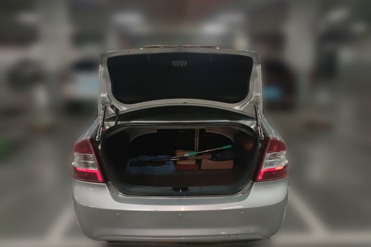 Used Ford Focus 2013 Sedan Classic 1.8L Automatic Fashion Edition Trunk
