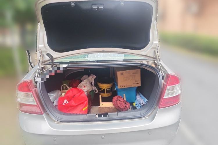 Used Ford Focus 2013 Sedan Classic 1.8L Manual Fashion Edition Trunk