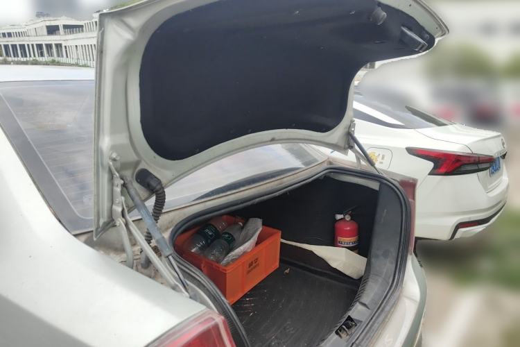 Used Ford Focus 2013 Sedan Classic 1.8L Manual Fashion Edition Trunk