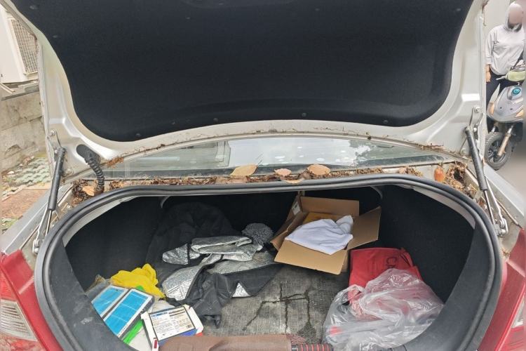 Used Ford Focus 2013 Sedan Classic 1.8L Automatic Fashion Edition Trunk