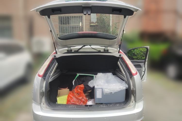 Used Ford Focus 2013 Hatchback Classic 1.8L Automatic Base Model Trunk