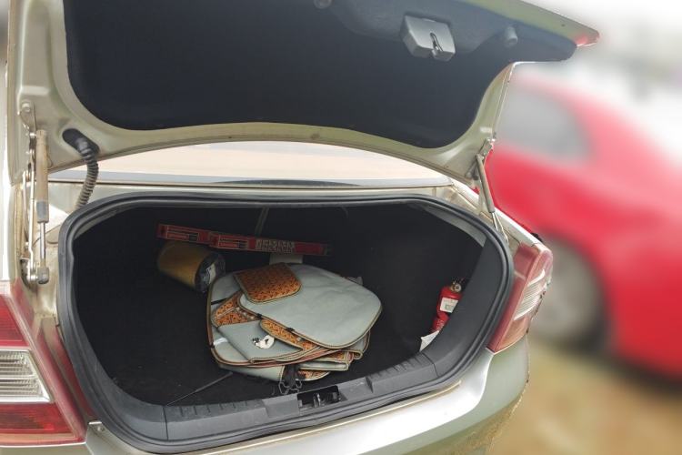 Used Ford Focus 2013 Sedan Classic 1.8L Automatic Fashion Edition Trunk