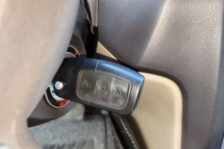 Used Ford Focus 2013 Sedan Classic 1.8L Automatic Base Model Vehicle Key