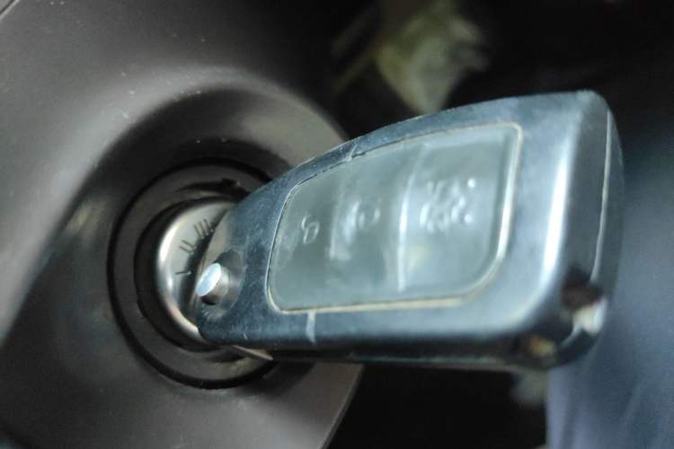 Used Ford Focus 2013 Sedan Classic 1.8L Automatic Base Model Vehicle Key