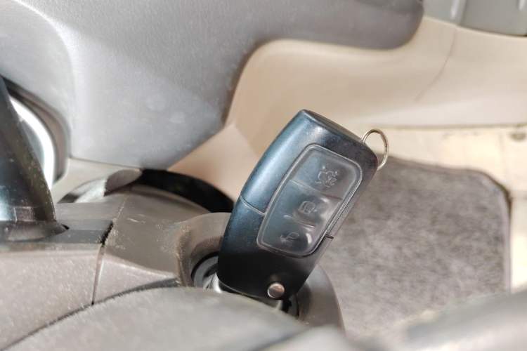 Used Ford Focus 2013 Sedan Classic 1.8L Automatic Base Model Vehicle Key