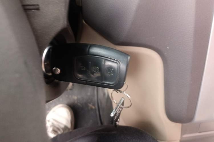 Used Ford Focus 2013 Sedan Classic 1.8L Manual Base Model Vehicle Key