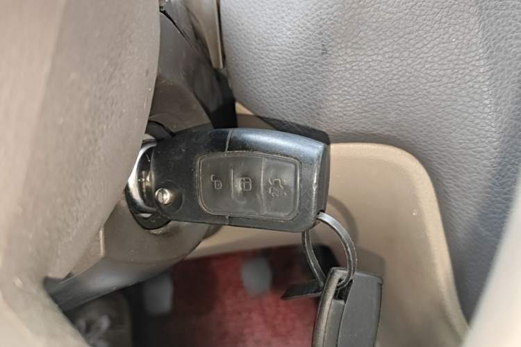 Used Ford Focus 2013 Sedan Classic 1.8L Manual Base Model Vehicle Key