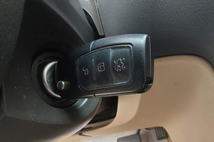 Used Ford Focus 2013 Hatchback Classic 1.8L Automatic Fashion Edition Vehicle Key