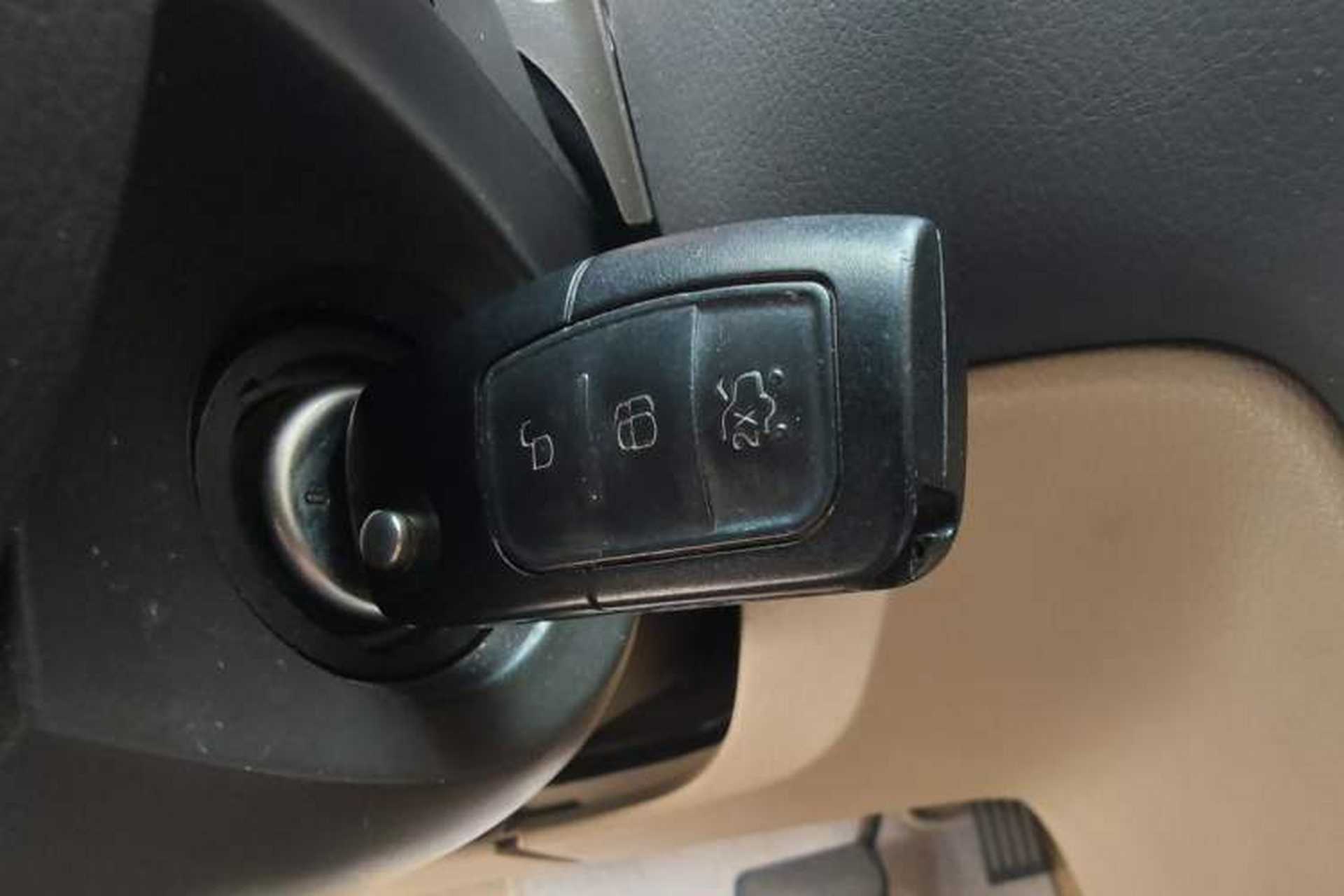 Used Ford Focus 2013 Hatchback Classic 1.8L Automatic Fashion Edition Vehicle Key