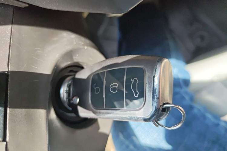 Used Ford Focus 2013 Hatchback Classic 1.8L Manual Fashion Edition Vehicle Key