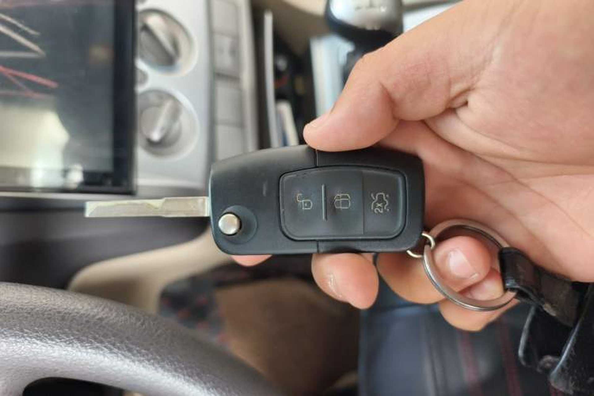 Used Ford Focus 2013 Sedan Classic 1.8L Manual Base Model Vehicle Key