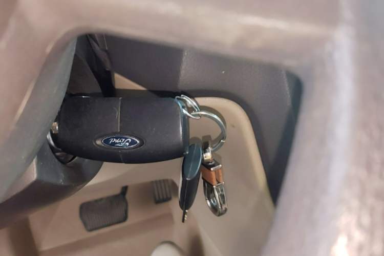 Used Ford Focus 2013 Sedan Classic 1.8L Automatic Base Model Vehicle Key