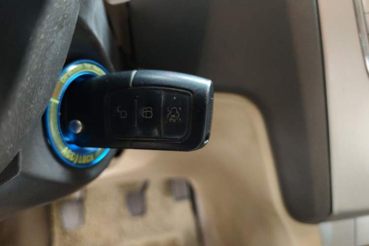 Used Ford Focus 2013 Sedan Classic 1.8L Manual Base Model Vehicle Key