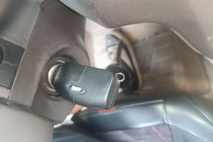 Used Ford Focus 2013 Sedan Classic 1.8L Manual Base Model Vehicle Key