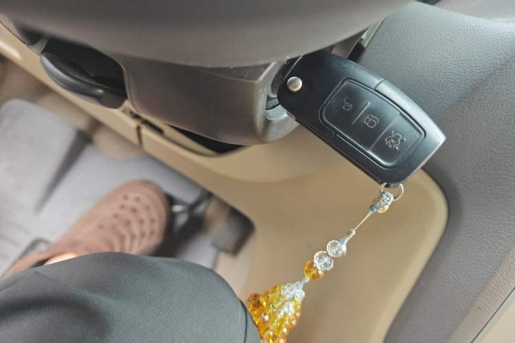 Used Ford Focus 2013 Sedan Classic 1.8L Automatic Fashion Edition Vehicle Key