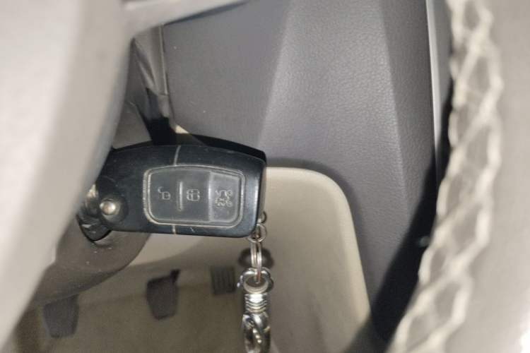Used Ford Focus 2013 Sedan Classic 1.8L Manual Fashion Edition Vehicle Key