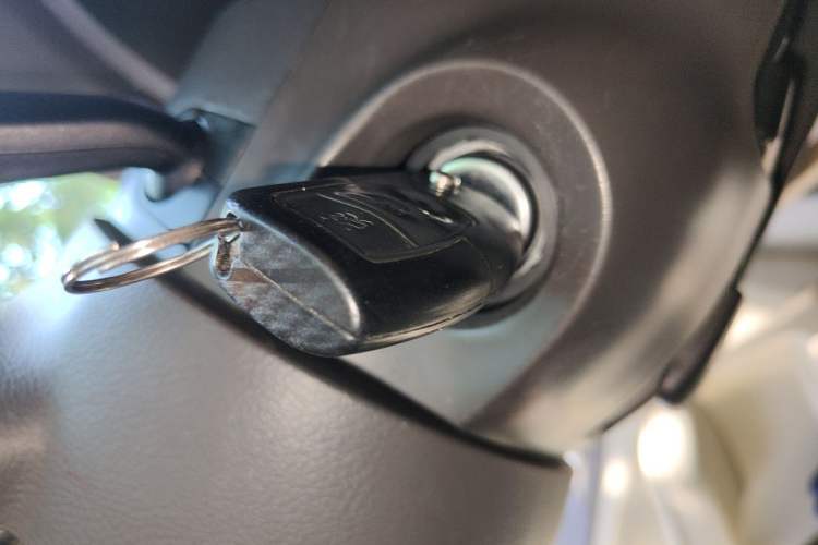 Used Ford Focus 2013 Sedan Classic 1.8L Automatic Fashion Edition Vehicle Key