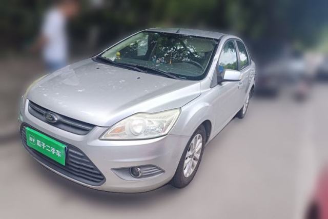 Used Ford Focus 2013 Sedan Classic 1.8L Manual Base Model