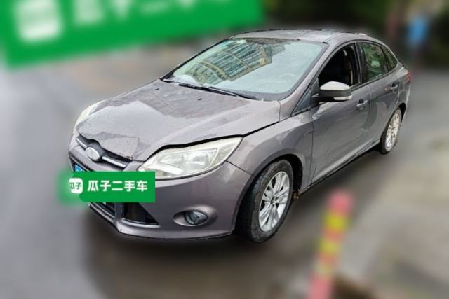 Used Ford Focus 2013 Sedan Classic 1.8L Manual Base Model