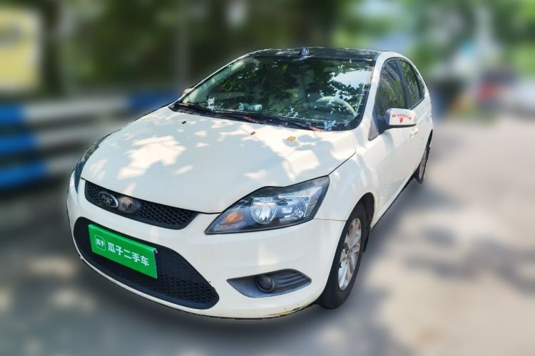 Used Ford Focus 2013 Hatchback Classic 1.8L Manual Base Model Guazi used car, China used car export, Used car for sale, Used  cars, Cheapest cars for sale