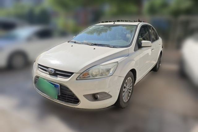 Used Ford Focus 2013 Sedan Classic 1.8L Manual Fashion Edition