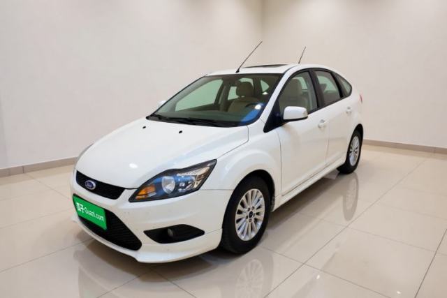 Ford Focus 2013 Hatchback Classic 1.8L Automatic Fashion Edition d’occasion