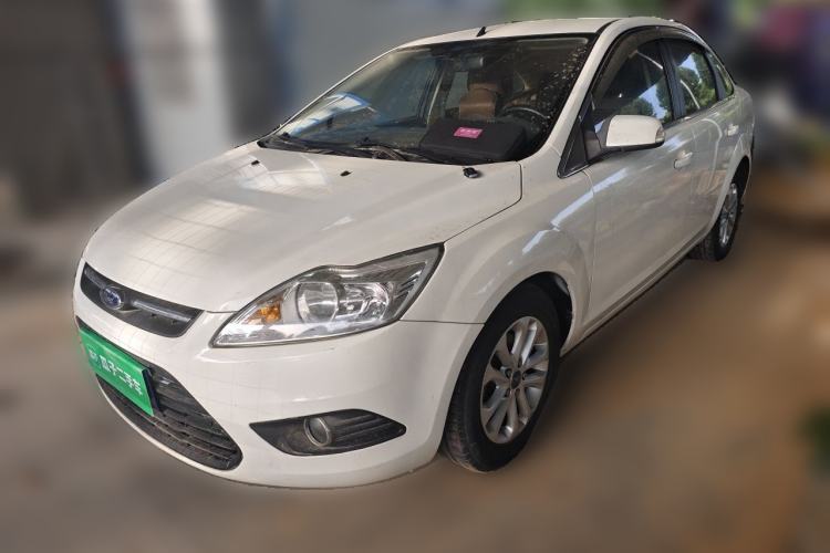 Used Ford Focus 2013 Sedan Classic 1.8L Manual Base Model Guazi used car, China used car export, Used car for sale, Used cars, Cheapest cars for sale
