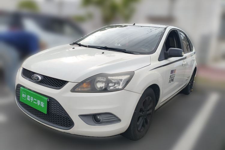 Used Ford Focus 2013 Hatchback Classic 1.8L Manual Base Model Guazi used car, China used car export, Used car for sale, Used cars, Cheapest cars for sale