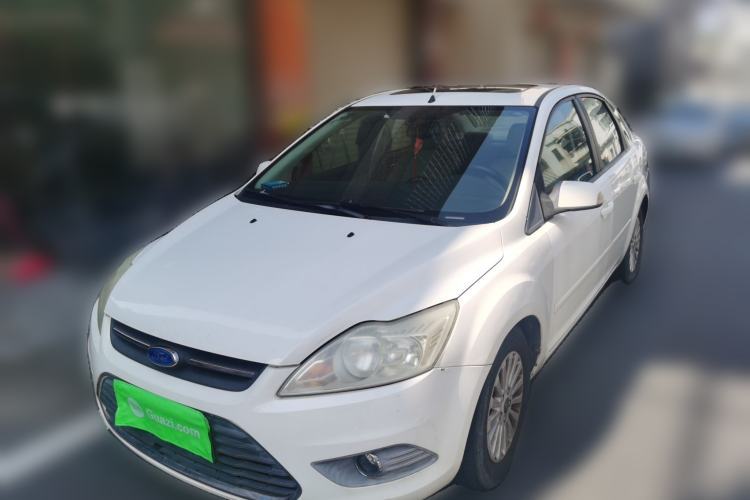 Used Ford Focus 2013 Sedan Classic 1.8L Automatic Fashion Edition Guazi used car, China used car export, Used car for sale, Used Ford cars, Cheapest cars for sale