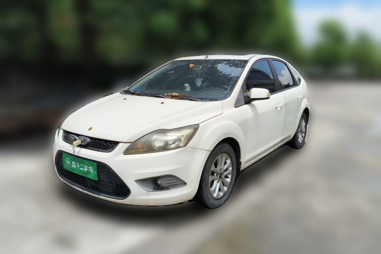 Used Ford Focus 2013 Hatchback Classic 1.8L Automatic Millionth Anniversary Edition Guazi used car, China used car export, Used car for sale, Used cars, Cheapest cars for sale