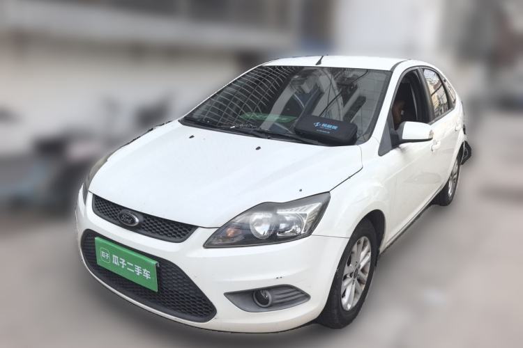 Used Ford Focus 2013 Hatchback Classic 1.8L Manual Base Model Guazi used car, China used car export, Used car for sale, Used cars, Cheapest cars for sale
