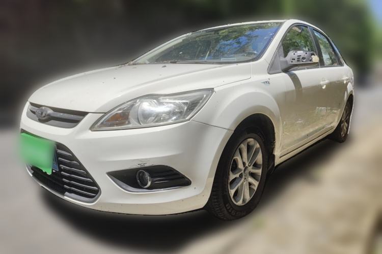 Used Ford Focus 2013 Sedan Classic 1.8L Manual Base Model Guazi used car, China used car export, Used car for sale, Used cars, Cheapest cars for sale