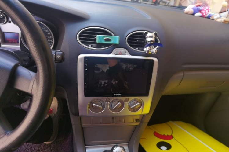 Used Ford Focus 2013 Hatchback Classic 1.8L Manual Base Model Audio And AC Panel