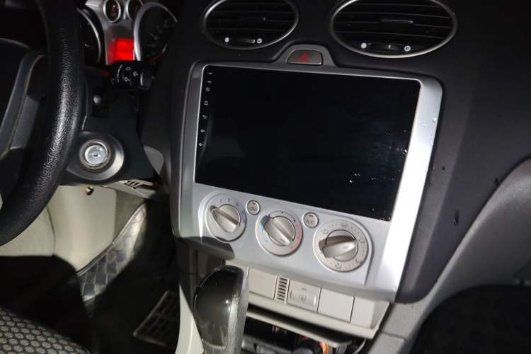 Used Ford Focus 2013 Hatchback Classic 1.8L Automatic Base Model Audio And AC Panel