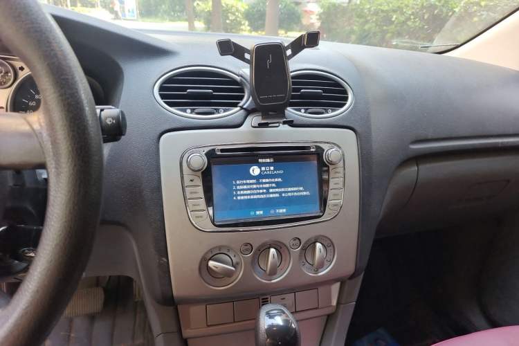 Used Ford Focus 2013 Hatchback Classic 1.8L Automatic Base Model Audio And AC Panel