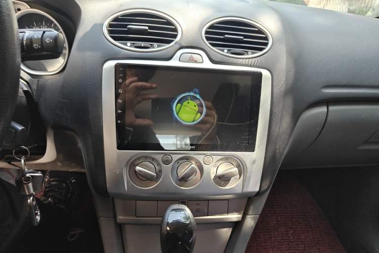 Used Ford Focus 2013 Hatchback Classic 1.8L Automatic Base Model Audio And AC Panel