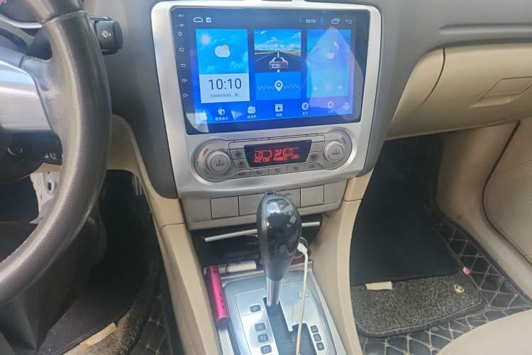 Used Ford Focus 2013 Hatchback Classic 1.8L Automatic Fashion Edition Audio And AC Panel